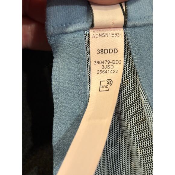 Victoria’s Secret 38DDD padded, wireless blue lace bra - Picture 3 of 6